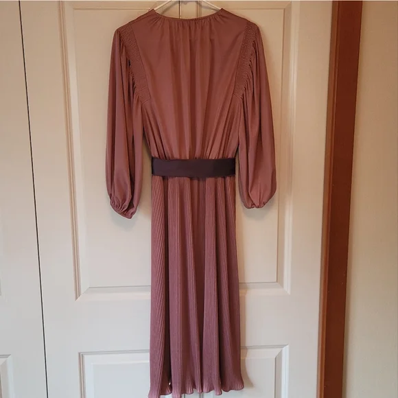 VINTAGE Lavender Wrap Dress with Pleated Skirt | Size 10 - Picture 7 of 12